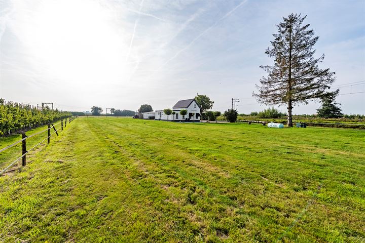 Bekijk foto 15 van Parallelweg Oostzijde 2