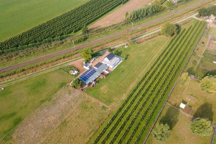 Bekijk foto 56 van Parallelweg Oostzijde 2