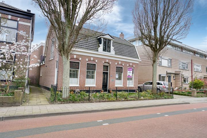 Bekijk foto 1 van Stationsweg 109