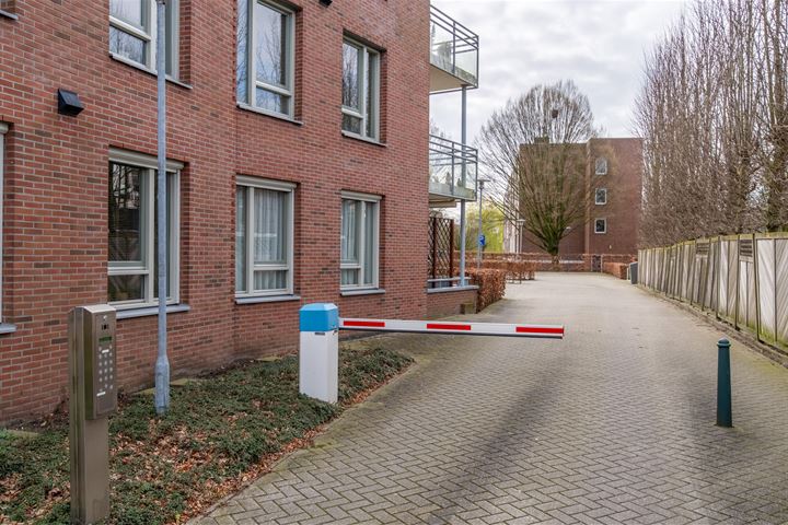 Bekijk foto 23 van Valleistraat 46-A