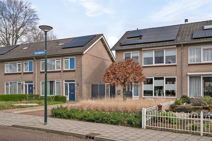 Bekijk foto 9 van Pastoor Strijbosstraat 11