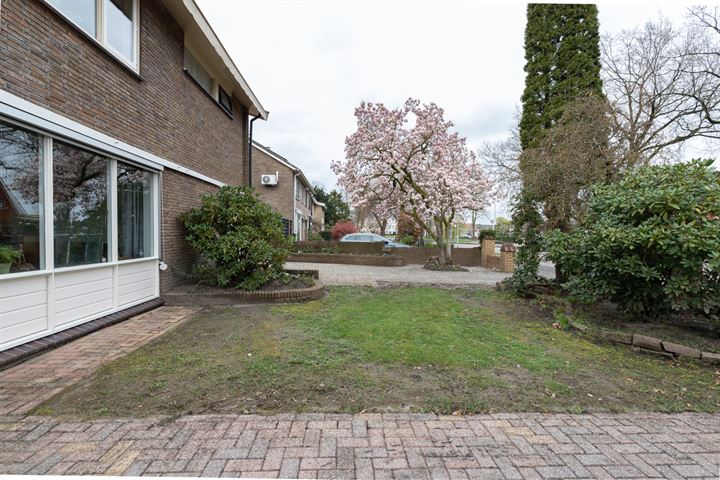 View photo 38 of Linthorst Homanweg 12