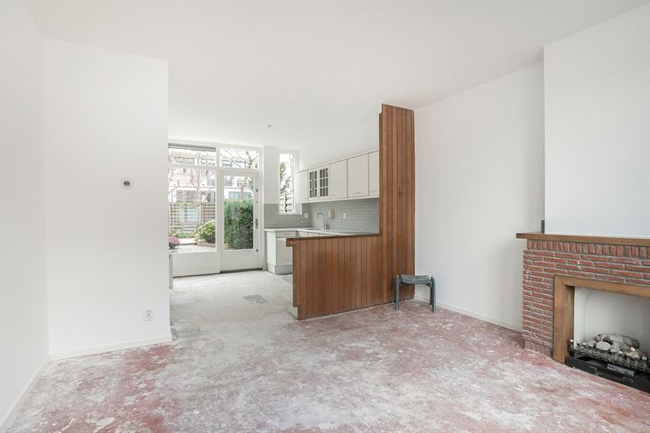 View photo 9 of Maarsbergenstraat 21