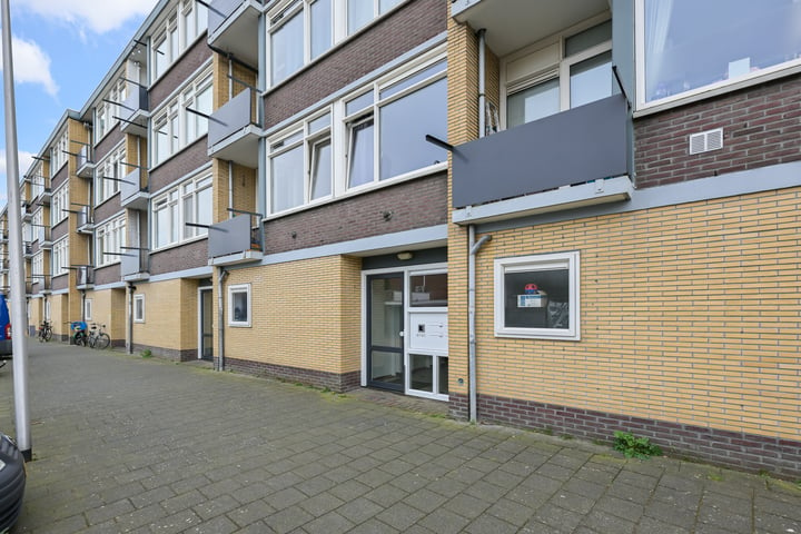 View photo 7 of Raafstraat 28