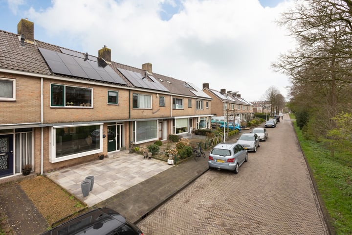 Bekijk foto 34 van Scherwolderhemstraat 76