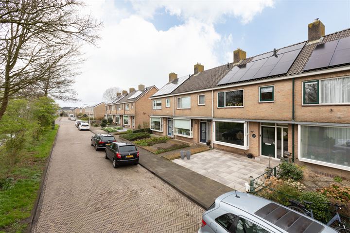 Bekijk foto 35 van Scherwolderhemstraat 76