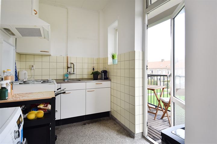 View photo 10 of Bernardus Gewinstraat 16-B