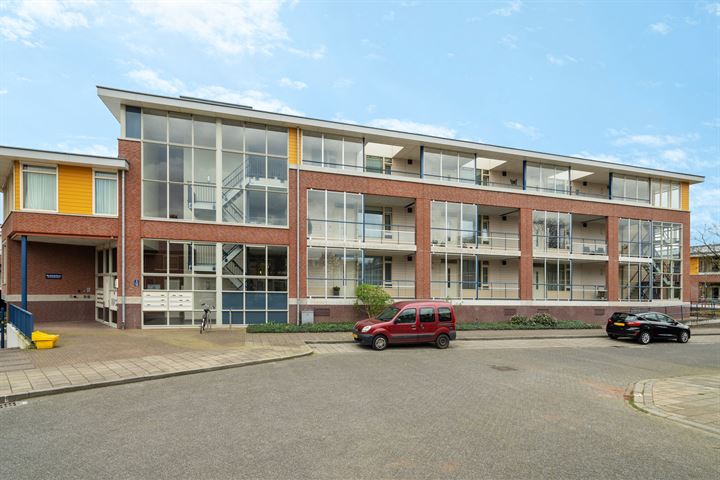 Bekijk foto 41 van Deken Hensburchstraat 76