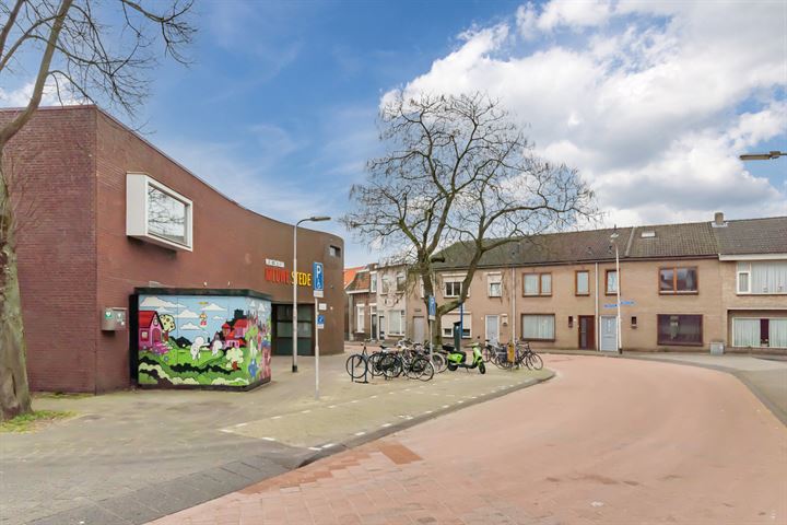 Bekijk foto 36 van Diepenstraat 98