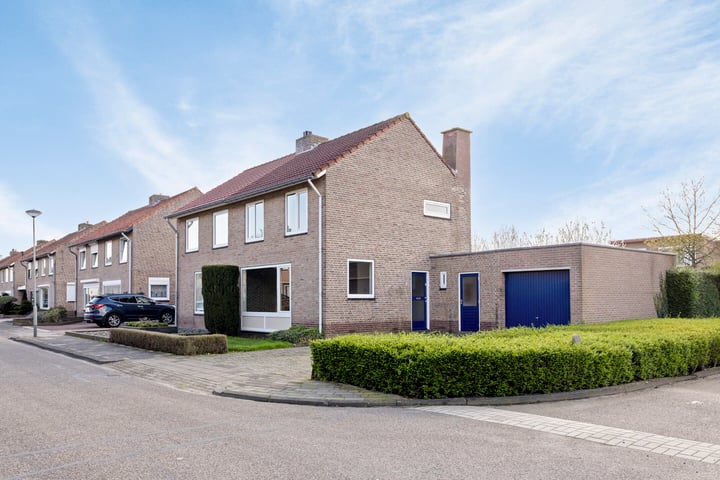 Bekijk foto 1 van Broekstraat 12