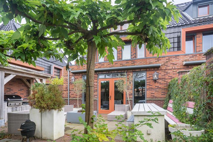 Bekijk foto 34 van J M van der Meystraat 33