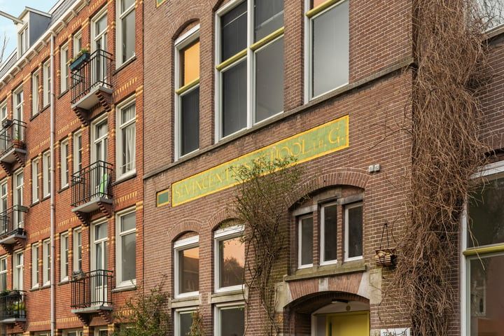 Bekijk foto 4 van Eerste Keucheniusstraat 41-II