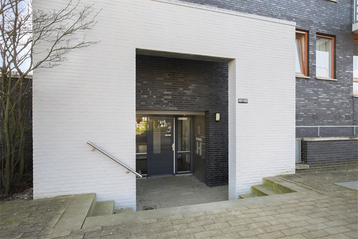 Bekijk foto 2 van Maurikstraat 157