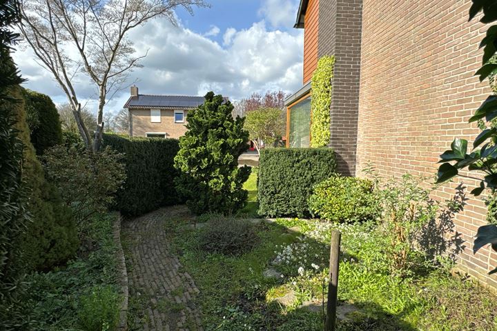 Bekijk foto 17 van Mesdagstraat 2