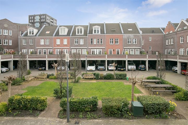 Bekijk foto 43 van Willem Silviusstraat 7