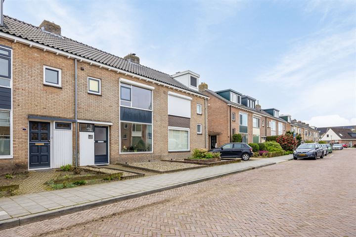 Bekijk foto 2 van Esdoornstraat 11