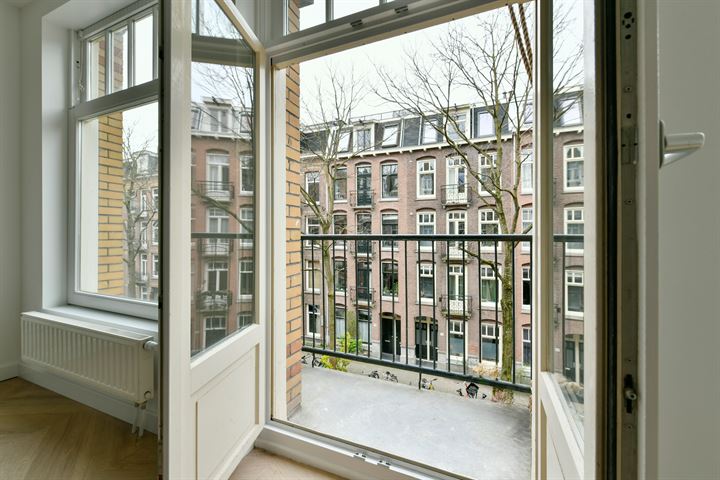 Bekijk foto 11 van Rustenburgerstraat 403-II