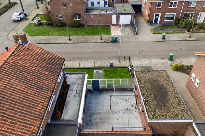 Bekijk foto 4 van Kevelaerstraat 8