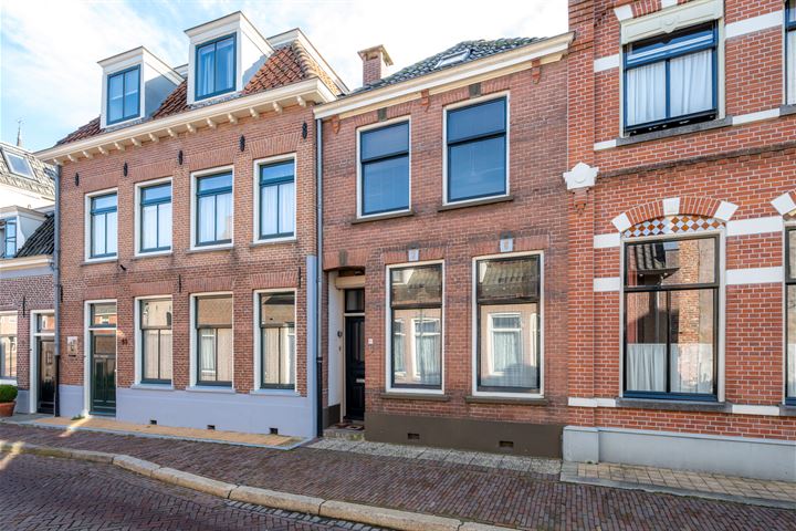 Bekijk foto 3 van Klooster Leuterstraat 47