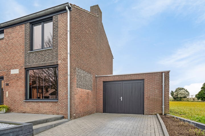 Bekijk foto 32 van Grootgenhouterstraat 58