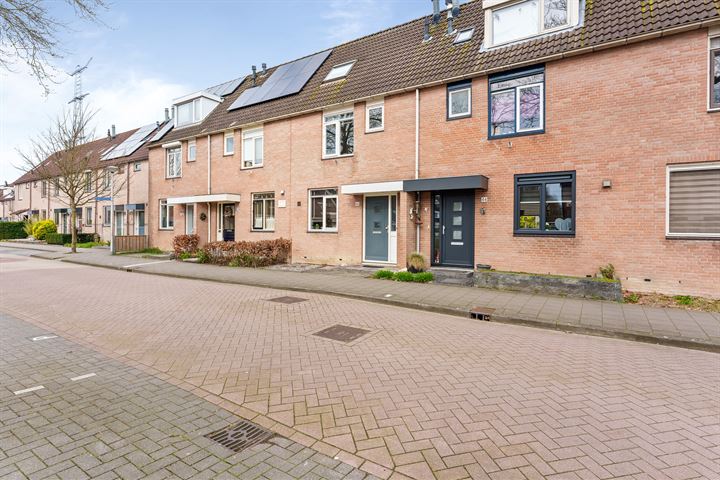 Bekijk foto 37 van Jaap de Jongstraat 46