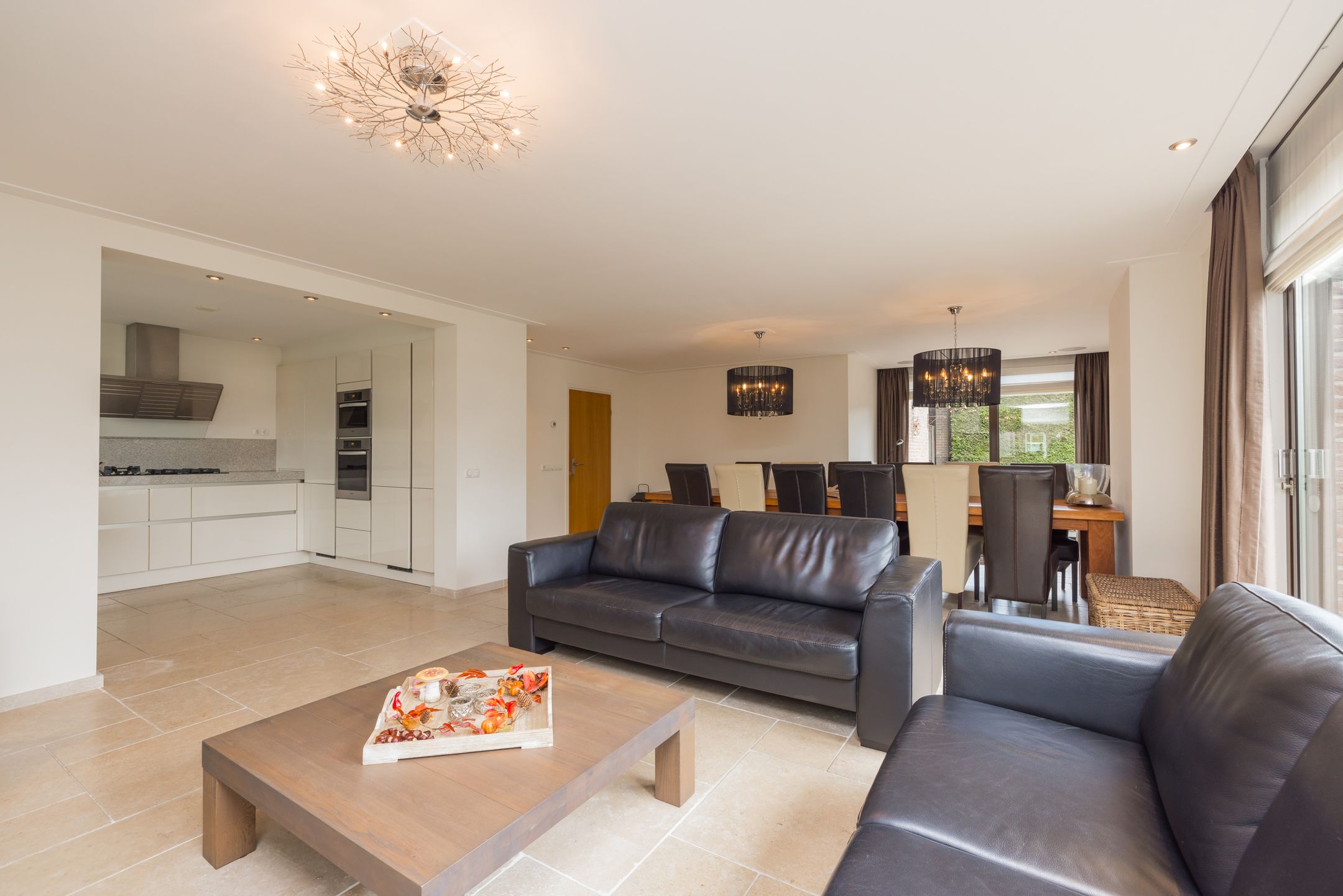 Foto 12 van Hoofdstraat 137