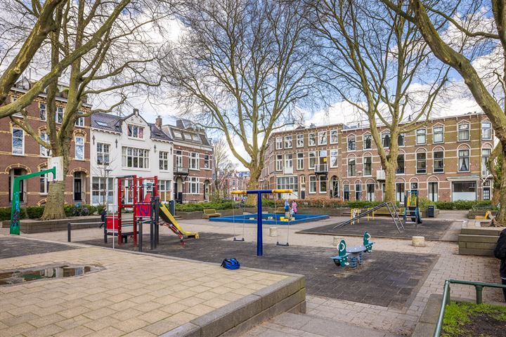 Bekijk foto 42 van Valkstraat 19