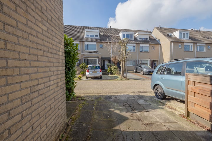 Bekijk foto 43 van Oostmolenpad 49