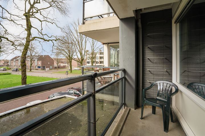 View photo 24 of Jekerstraat 112