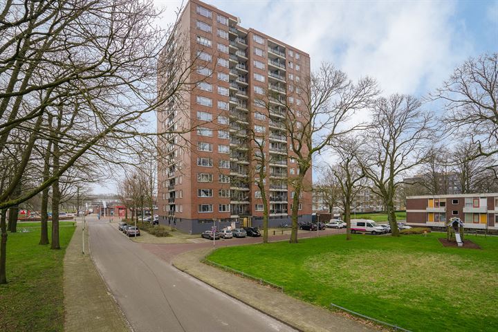 Bekijk foto 1 van Jekerstraat 112