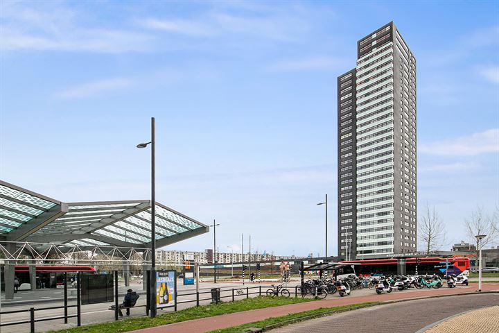 Bekijk foto 37 van Winkelcentrum Woensel 208