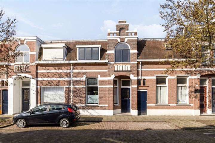 View photo 1 of Nijverstraat 143