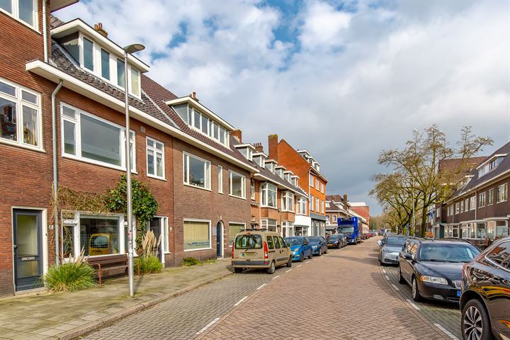 Bekijk foto 40 van Van Koetsveldstraat 8