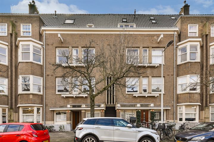 Bekijk foto 2 van Rubensstraat 82-2