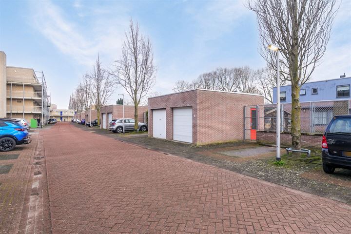 Bekijk foto 32 van Drostenstraat 60