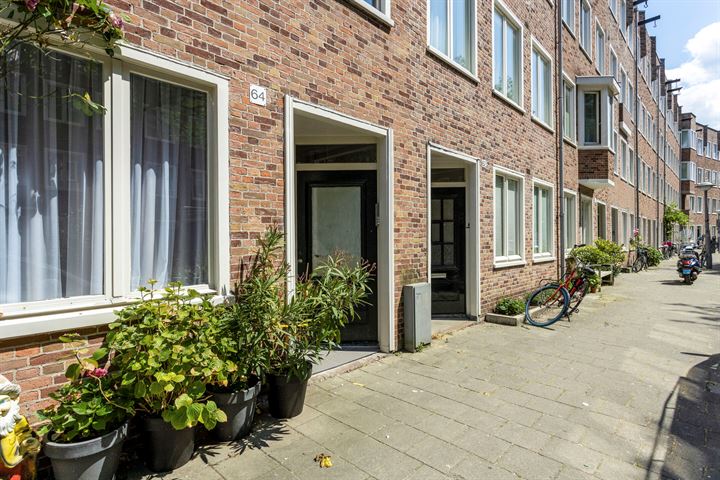 View photo 17 of Van Spilbergenstraat 64-1