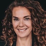 Monique Hugen - Real Estate Agent
