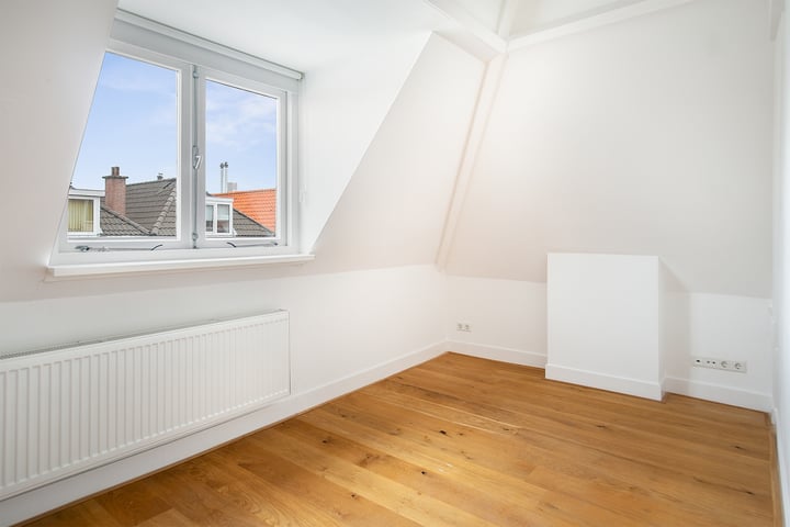 Bekijk foto 18 van Prins Hendrikstraat 173