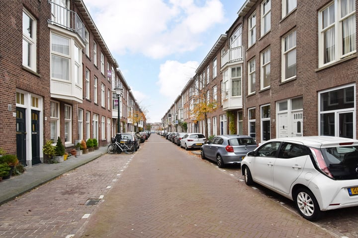 Bekijk foto 9 van Nicolaas Tulpstraat 82