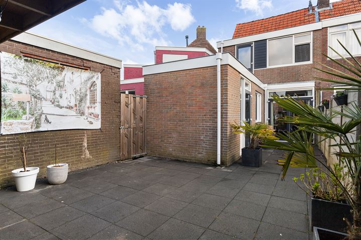 Bekijk foto 42 van Vermeerstraat 25