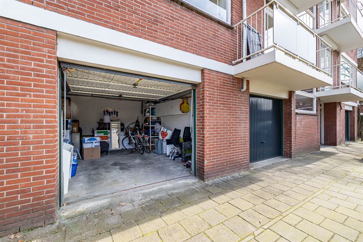 Bekijk foto 3 van Maasstraat 86