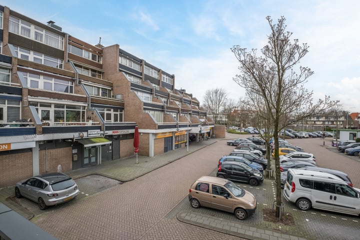 Bekijk foto 36 van Winkelwaard 294