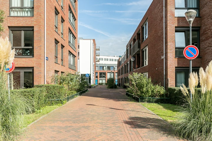 View photo 22 of Nico Andriessenstraat 43-A19