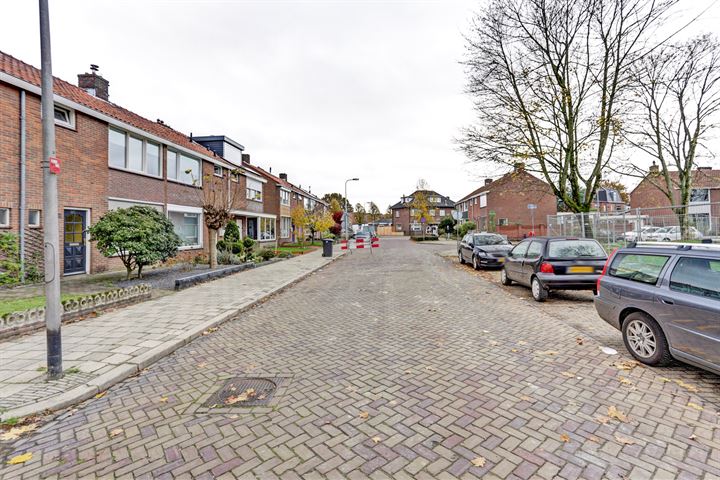 Bekijk foto 29 van Bandoengstraat 24