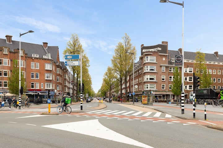 Bekijk foto 40 van Churchill-laan 206-3