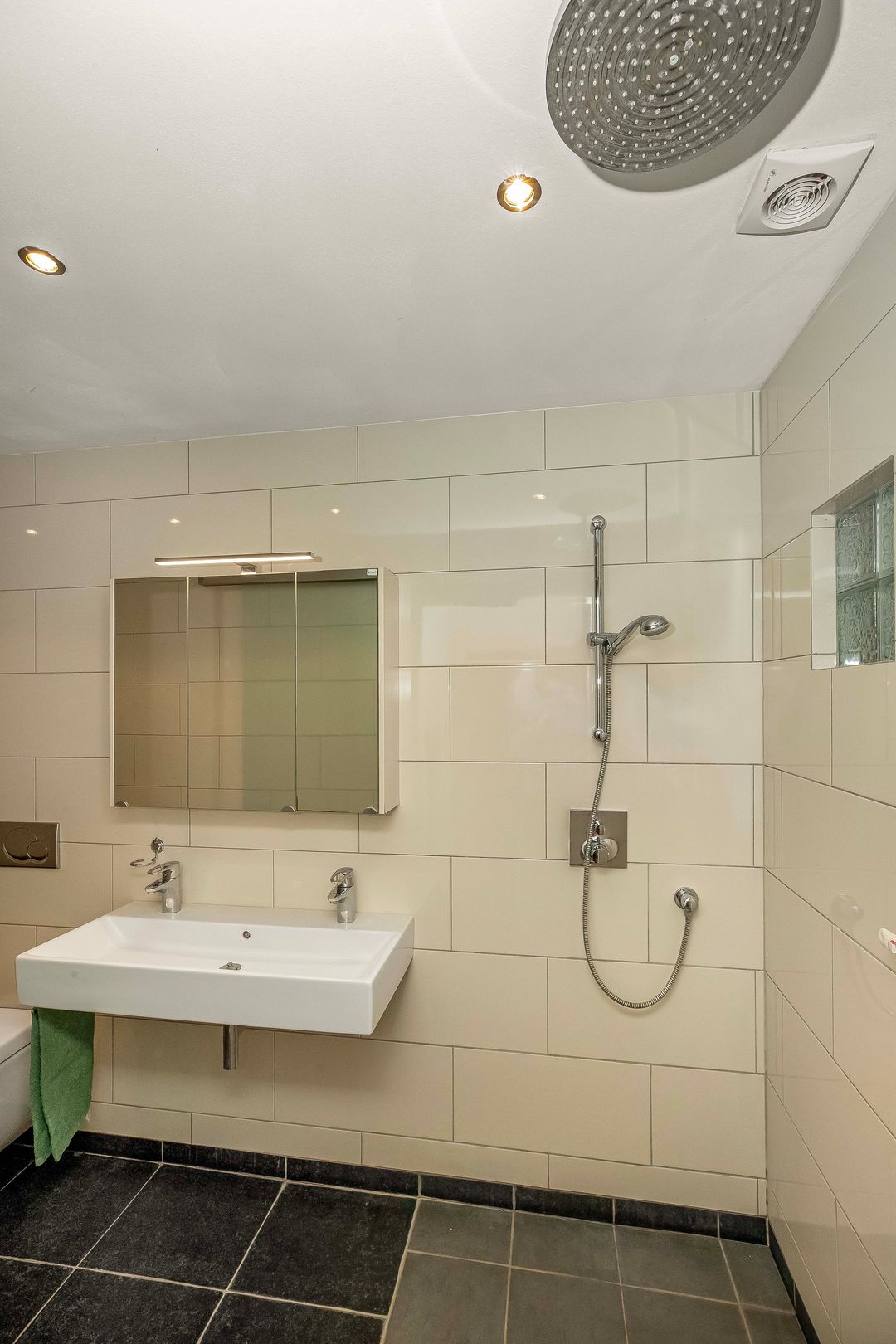 Foto 17 van Gemertseweg 2