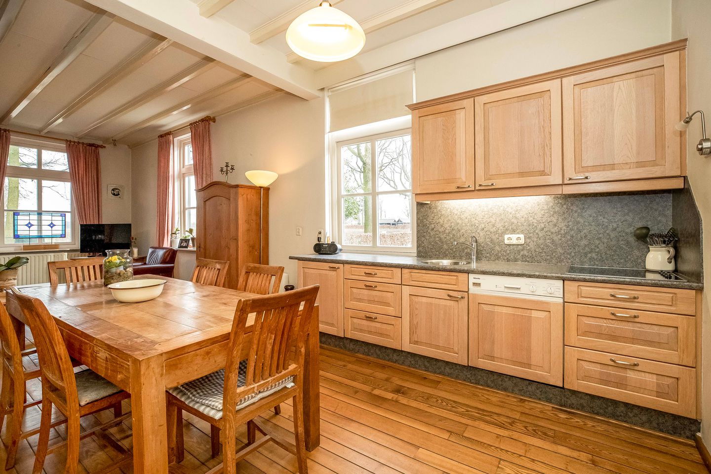 Foto 10 van Gemertseweg 2