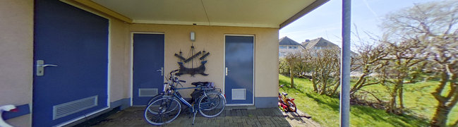 View 360° photo of Voorzijde of Middelweg 133