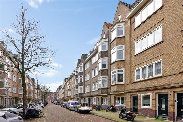 Bekijk foto 2 van Lumeijstraat 27-4