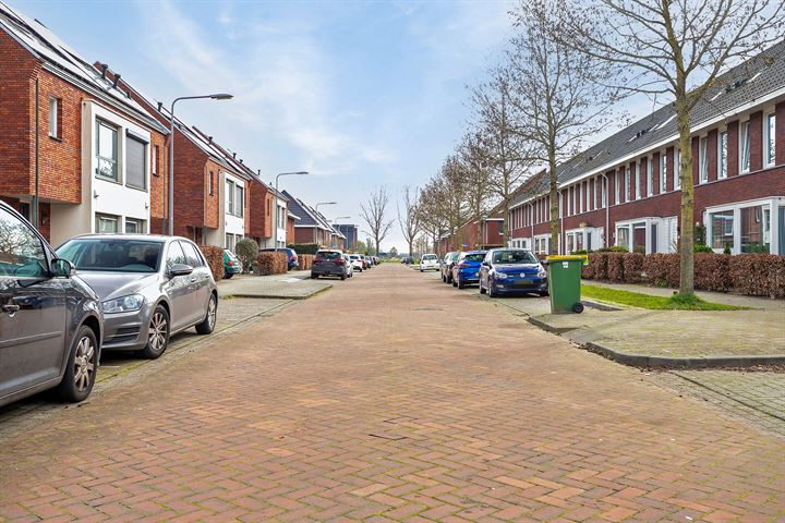 Bekijk foto 46 van Klemstraat 3